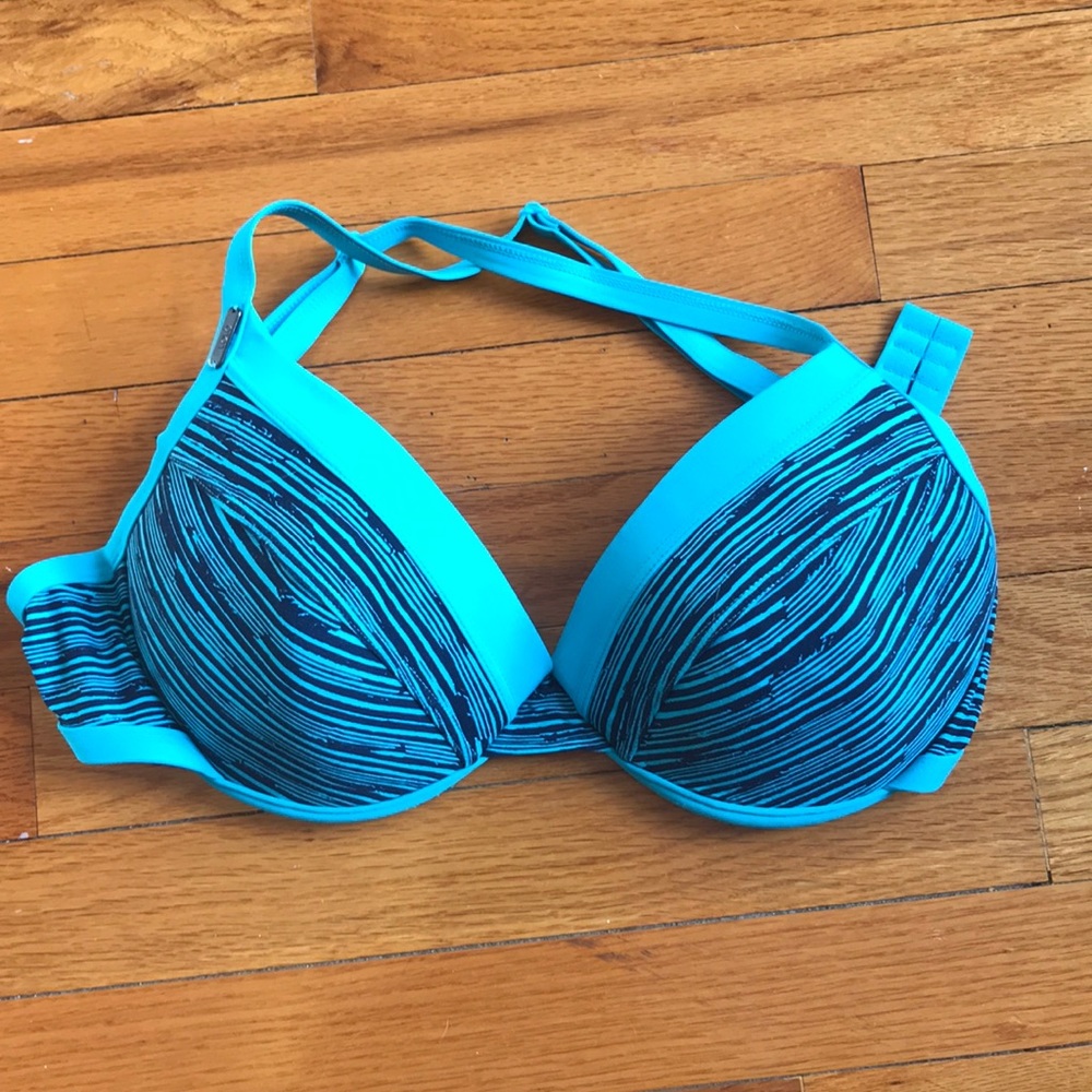 Printed bathing suit top